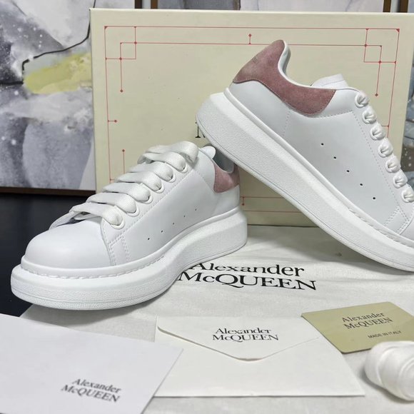 Alexander McQueen Pink Tail Women's Sports Shoes - Picture 3 of 6